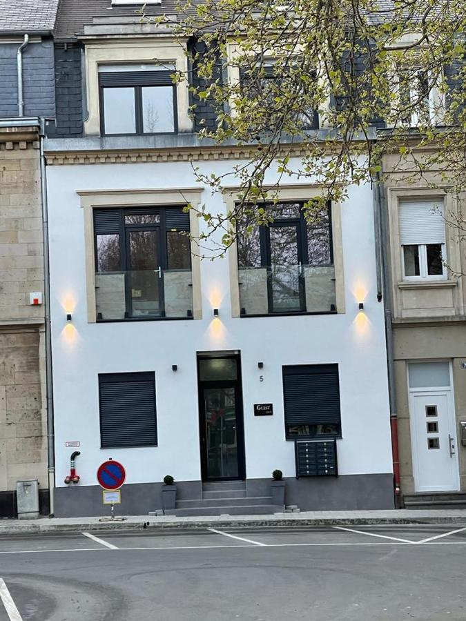 Guesthaus 2 Hotell Dudelange Eksteriør bilde