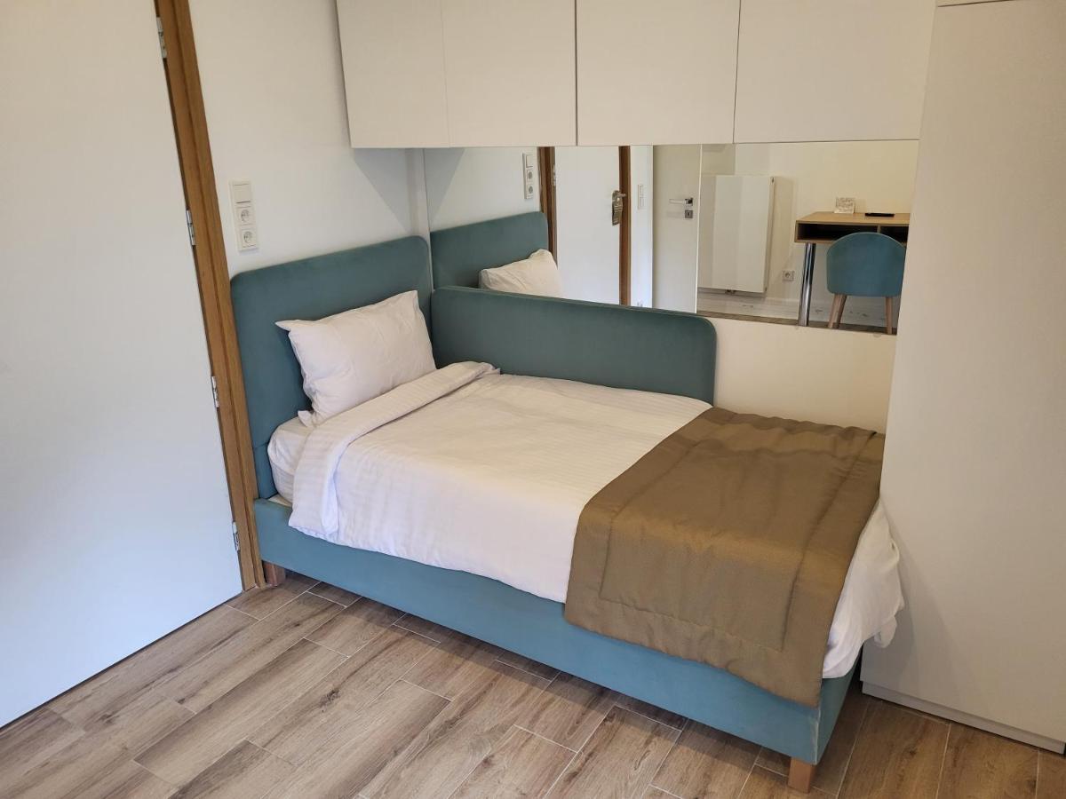 Guesthaus 2 Hotell Dudelange Eksteriør bilde